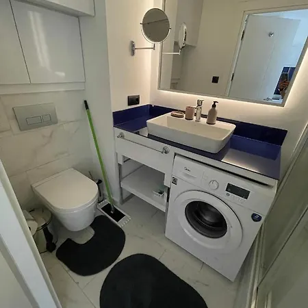 Dream Apartment In Батуми Экстерьер фото