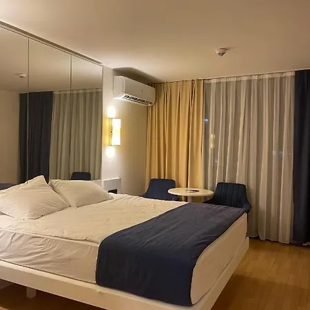 Dream Apartment In Батуми Экстерьер фото