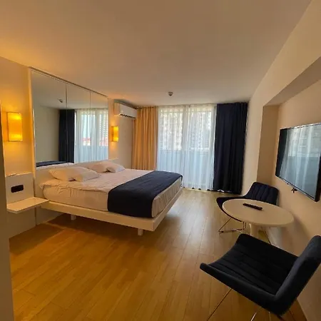 Dream Apartment In Батуми Экстерьер фото