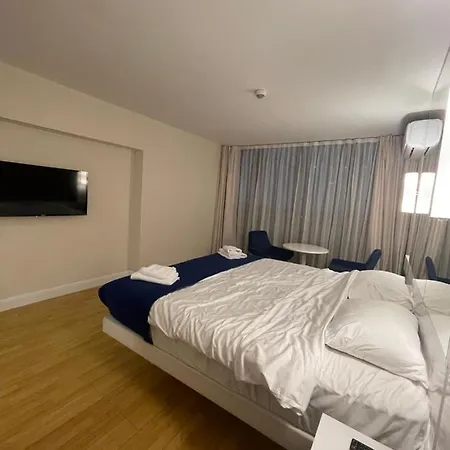 Dream Apartment In Батуми Экстерьер фото