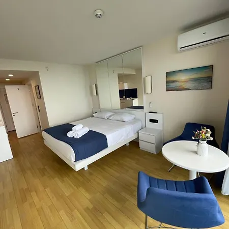 Dream Apartment In Батуми Экстерьер фото