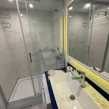 Dream Apartment In Батуми Экстерьер фото